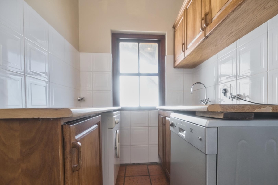 5 Bedroom Property for Sale in De Kelders Western Cape